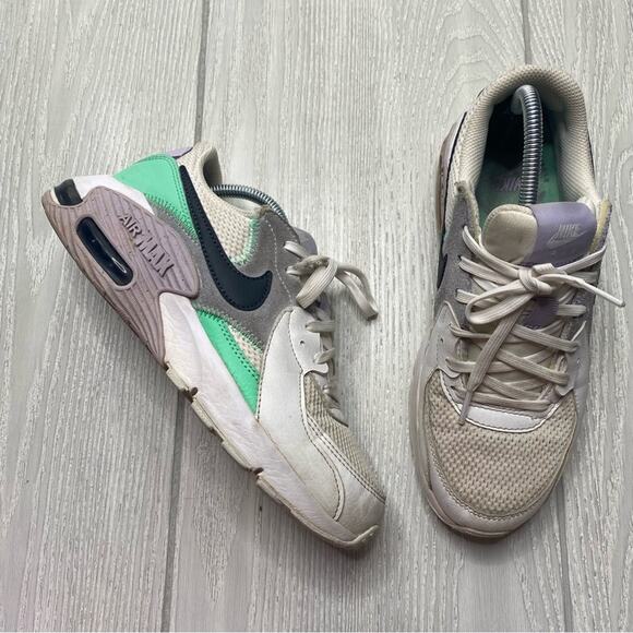 NIKE AIR MAX WHITE, MINT, PURPLE, BLACK, GRAY ATHLETIC SNEAKERS WOMEN'S SIZE 7 - Picture 1 of 9